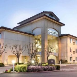 Hotel exterior at DoubleTree By Hilton Ontario Airport.