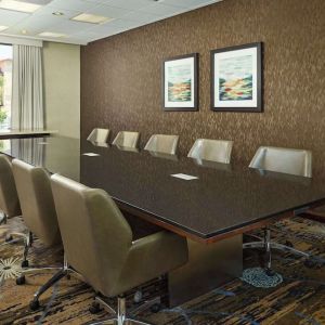 Meeting room at DoubleTree By Hilton Ontario Airport.