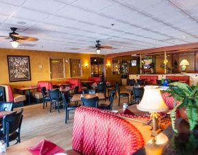 Lounge area at Uptown Oasis San Jose Airport.