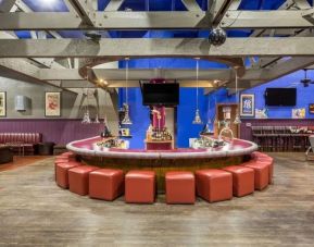 Lounge area at La Hacienda San Jose Silicon Valley.