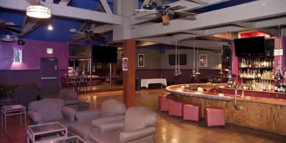 Lounge and bar at La Hacienda San Jose Silicon Valley.