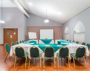 Conference room at La Hacienda San Jose Silicon Valley.