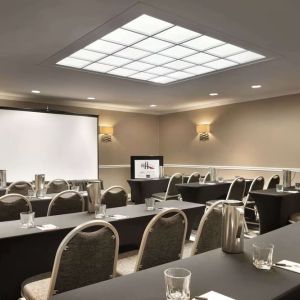 Conference room at Laguardia Plaza Hotel.