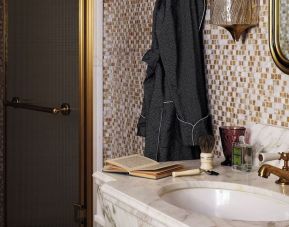 Private guest bathroom at NoMad London.