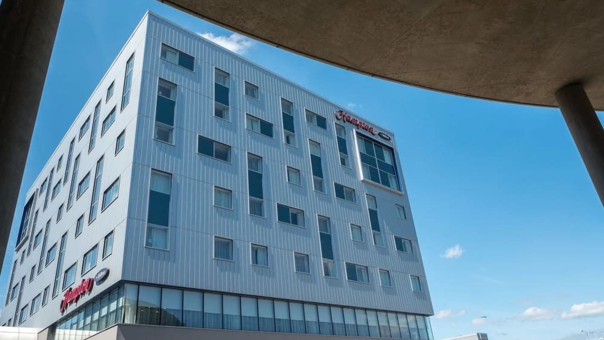 Hampton By Hilton London Gatwick Airport - Gatwick Day Use Rooms ...