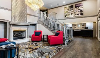 Hotel entrance and lobby at Comfort Inn & Suites Nashville Near Tanger Outlets.