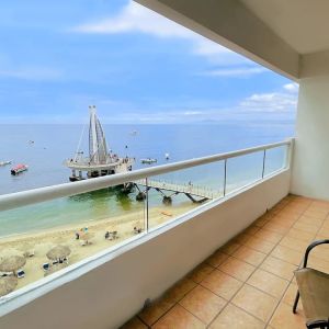 Day use room with outdoor terrace at Hotel Delfin PV Beach Resort.