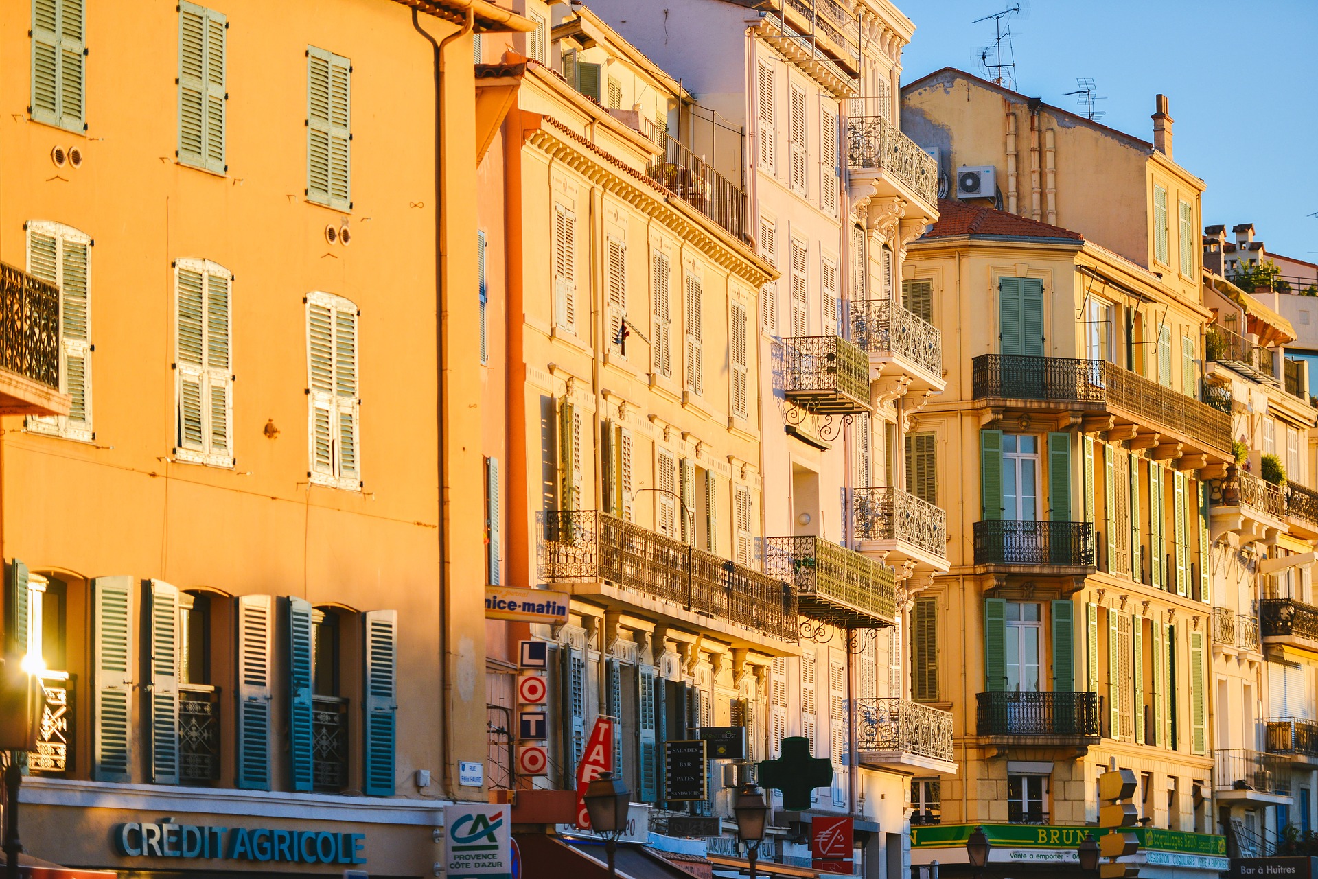 Culture, Cuisine, Cathedrals and More: Enjoy A Day Stay in Cannes - sunset 677586 1920