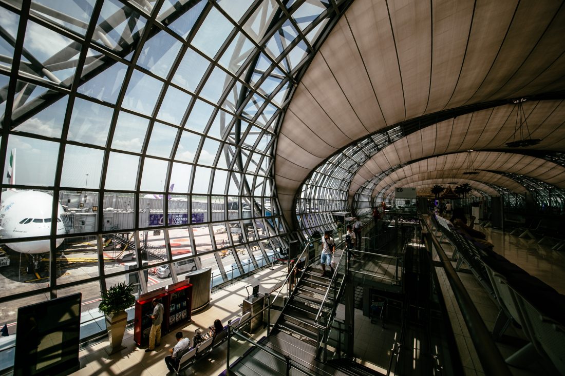 14 of the Best Airport Restaurants Around the World - airport terminal interior