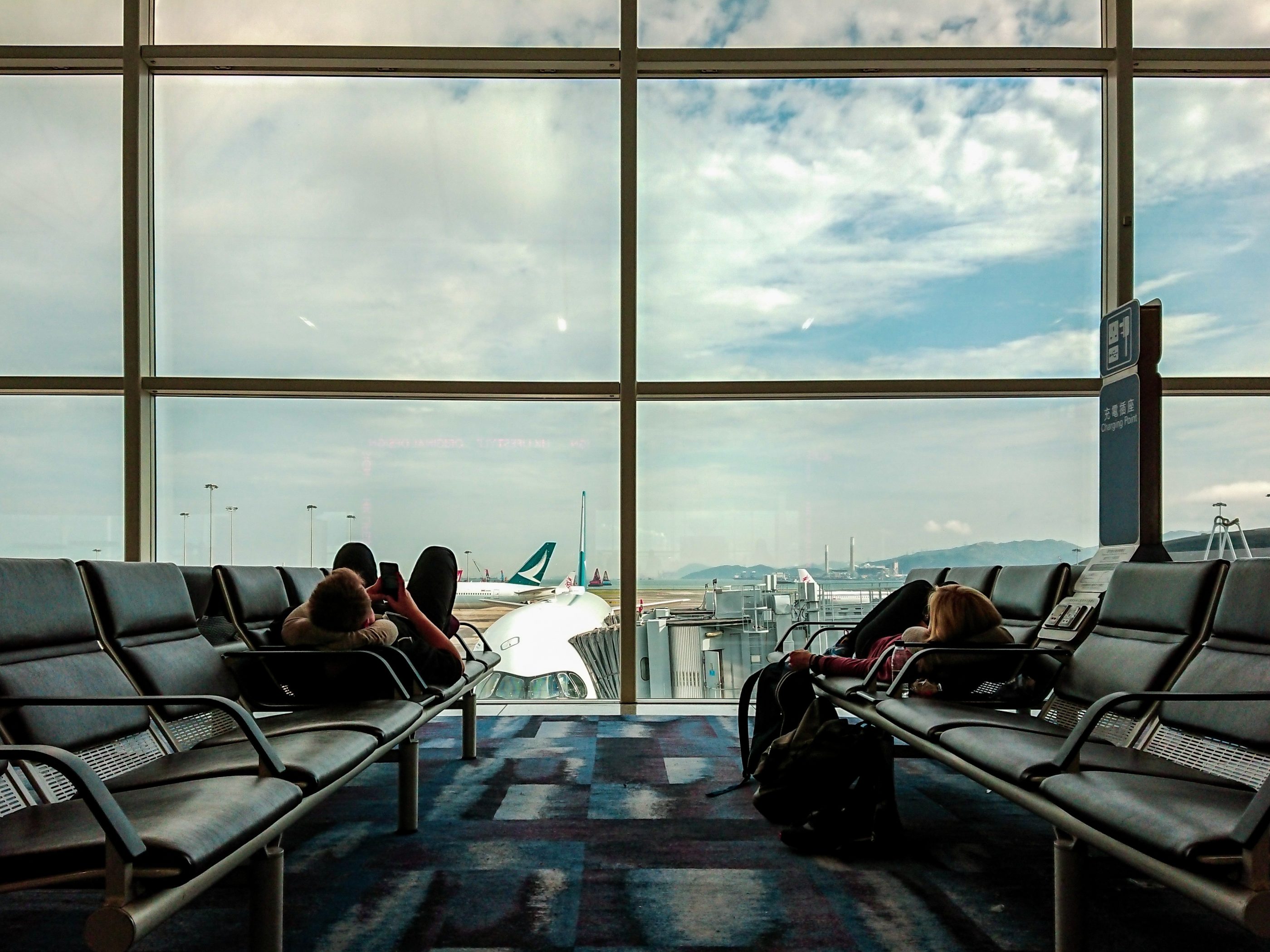 The 10 Worst Airports and Airlines For Flight Delays - lai man nung 1623107 unsplash e1559702010660