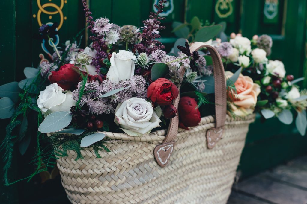 11 Long-Distance Valentine’s Day Date Ideas - Flower delivery